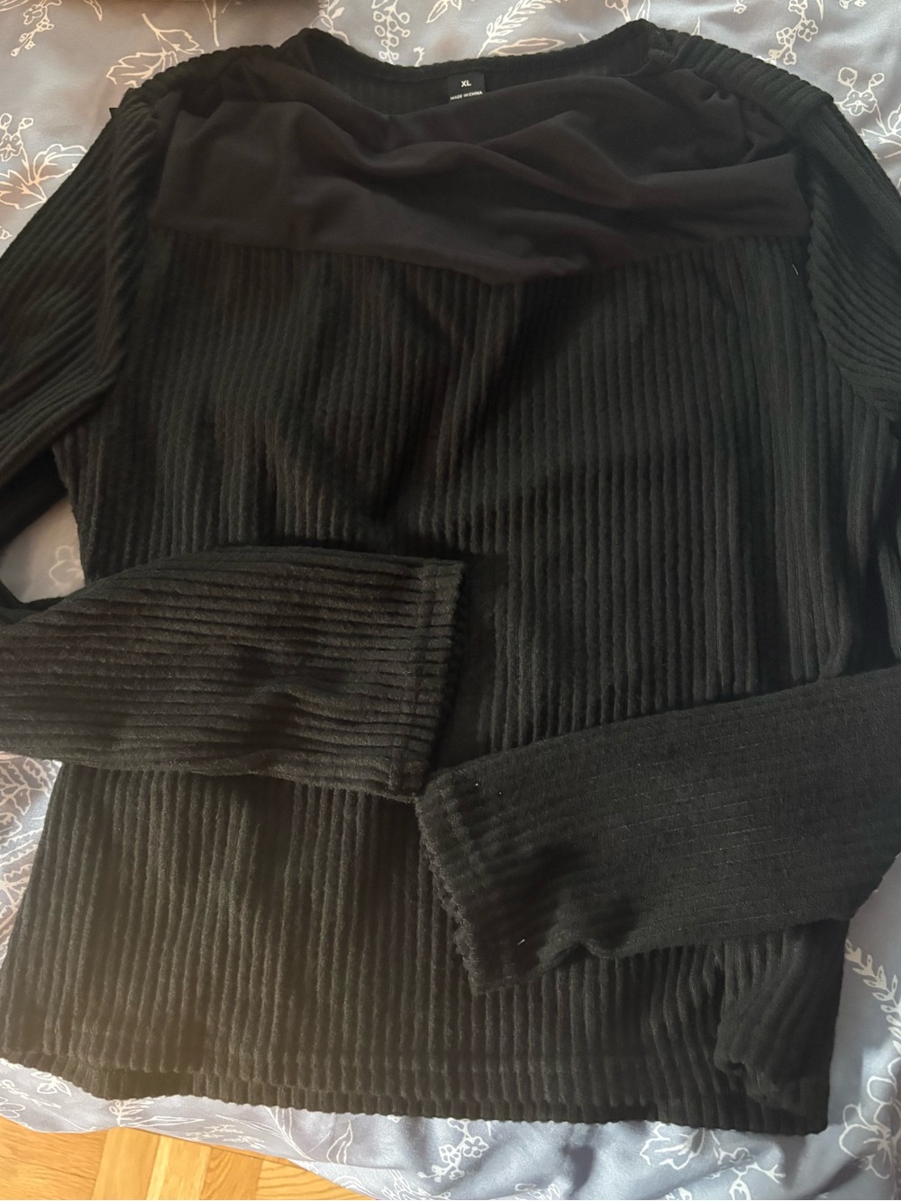 SHEIN Black Ribbed Top